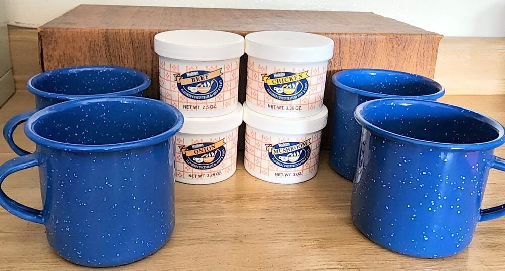 Watkins 1990 Soup Sampler Collection Enamelware Mug Blue & White Metal & Box VTG